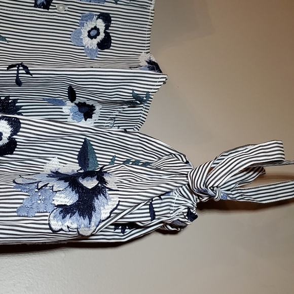 Nanette Lepore blue floral striped button down shirt - Picture 3 of 9